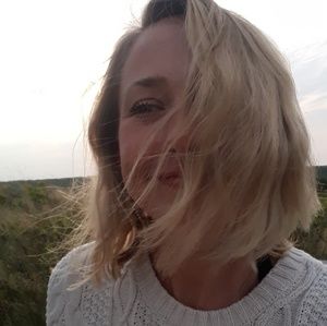 Meet your Posher, Rebecca